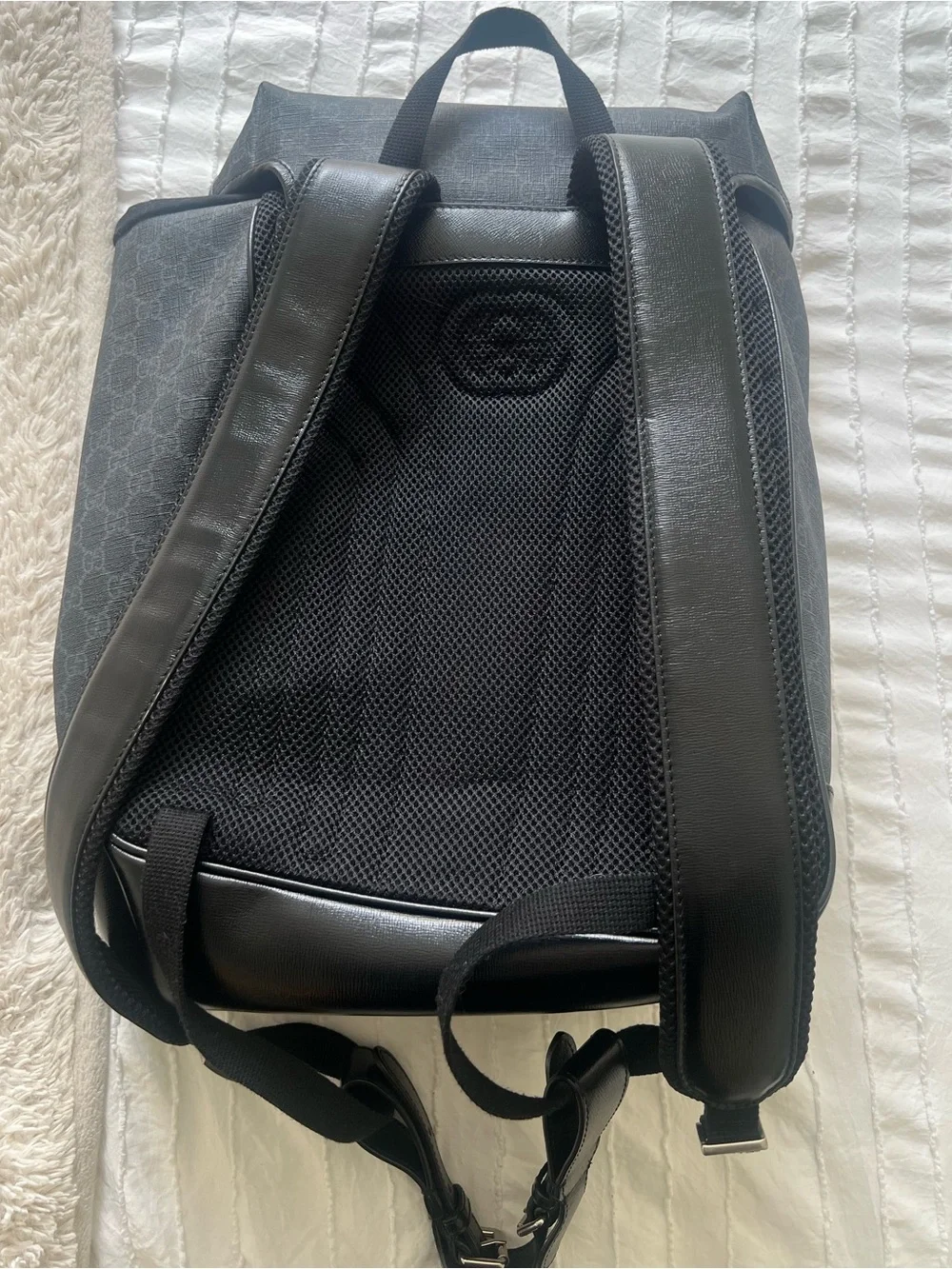 Like New Gucci GG Supreme backpack